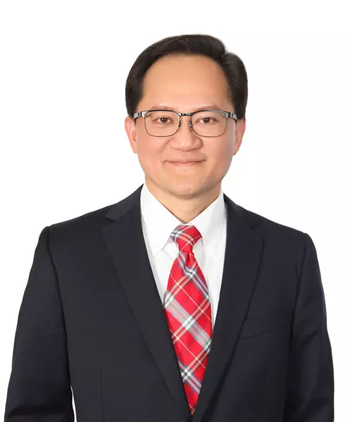 William Tan, Surrey, Real Estate Agent